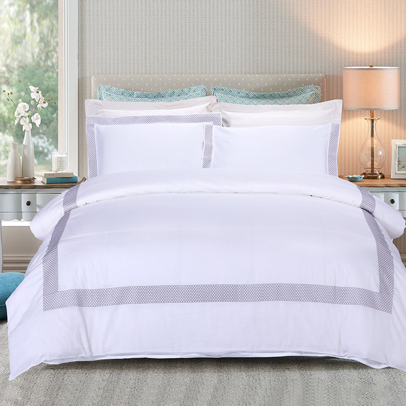 Dearadh Bróidnéireacht Nua Dearadh Monarcha an Chustaim Set Leapa Óstán só