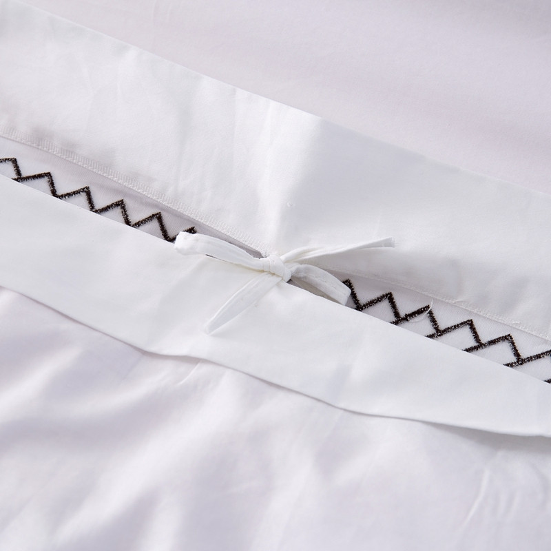 Bán 6080S 100% Cotton Arrow Leapa Leapa Leapa Seomraí Leapa Óstán Bróidnithe Bán 6080S 100% Cotton Arrow Leapa Leapa Leapa Seomraí Leapa Óstán Bróidnithe