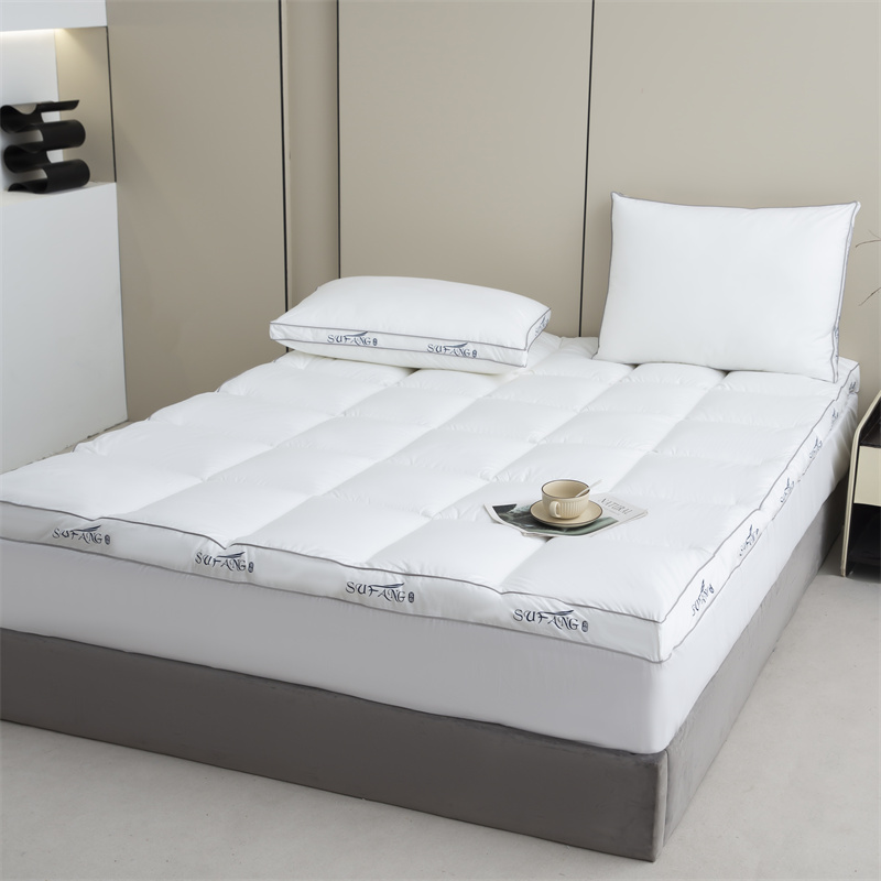 Lógó Priontála Saincheaptha Líonadh Microfiber Fabraic Downproof 40s Le Topper Topper Tochta Lógó Priontála Saincheaptha Líonadh Microfiber Fabraic Downproof 40s Le Topper Topper Tochta