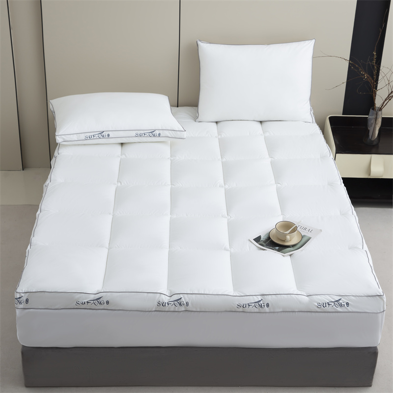 Lógó Priontála Saincheaptha Líonadh Microfiber Fabraic Downproof 40s Le Topper Topper Tochta Lógó Priontála Saincheaptha Líonadh Microfiber Fabraic Downproof 40s Le Topper Topper Tochta