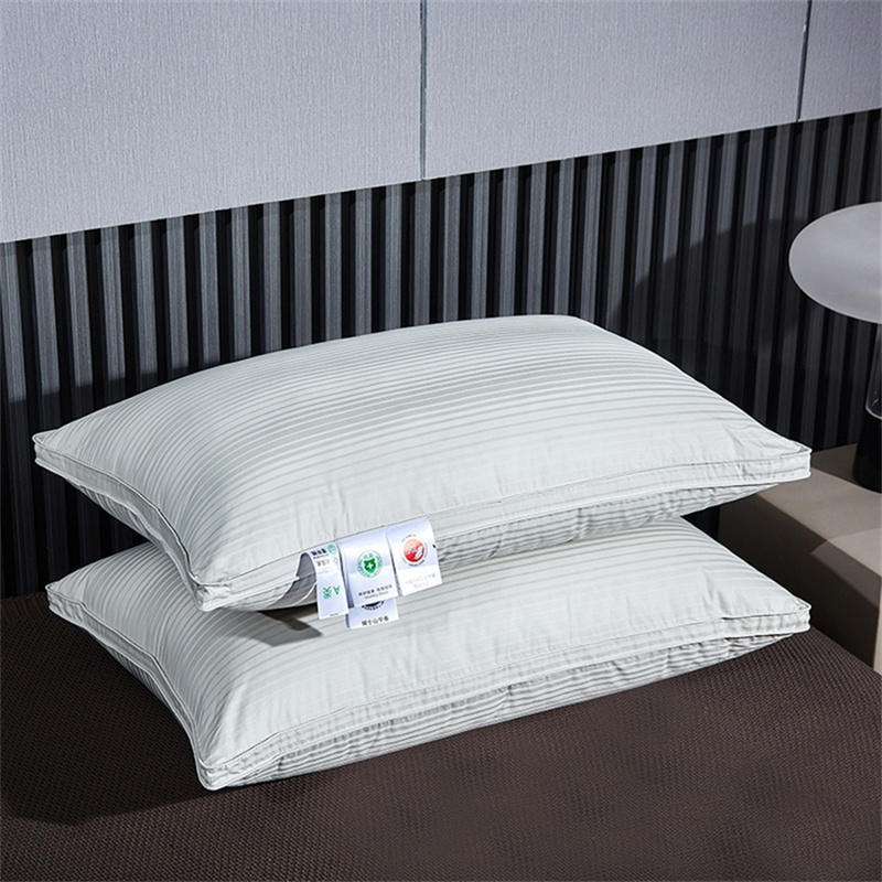 Lacha Dúin Trí Chiseal a Líonadh Pillow Sateen Stripe Pillow